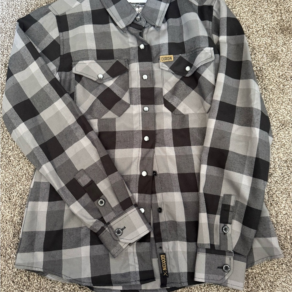DIXXON Women’s  Charcoal and Black Checkered flannel